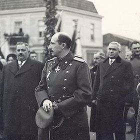 003-ploshtadslaveikov-com_280x280_crop_478b24840a