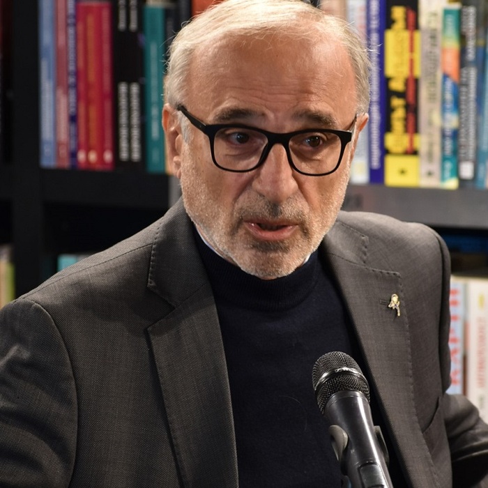 veselin-metodiev-4-nbu_700x700_crop_478b24840a