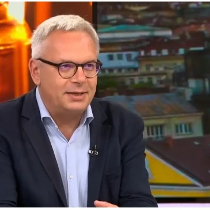 momchil-metodiev-nova-tv_700x700_crop_478b24840a