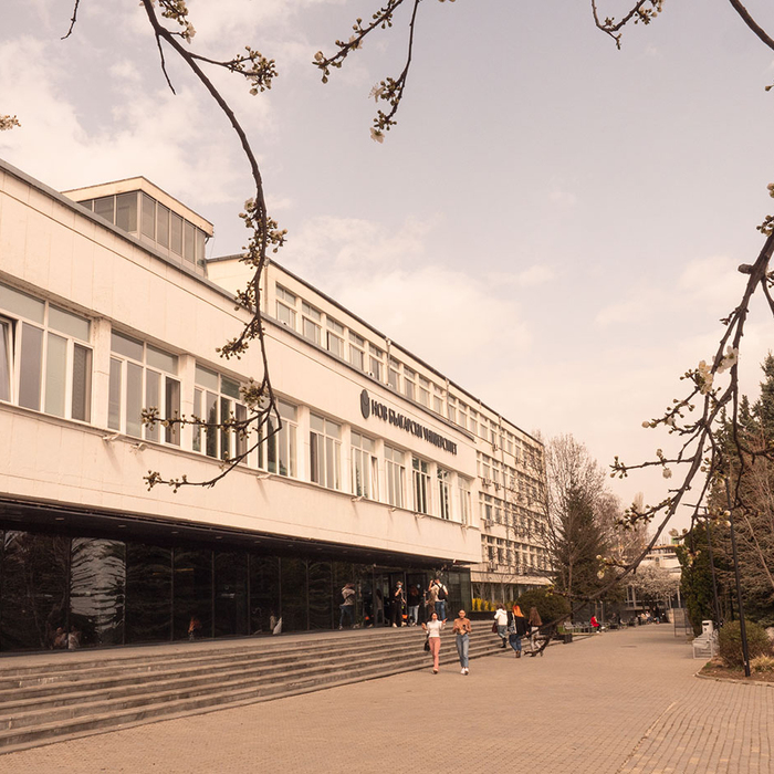 2544026_700x700_crop_478b24840a